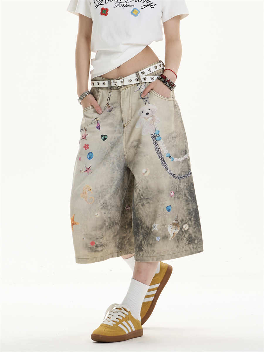 Creative Cropped Wide-Leg Jeans with Printed Art Flourish