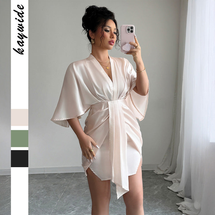 Robe de jupe de hanche profonde V-Waist avec drame à manches larges