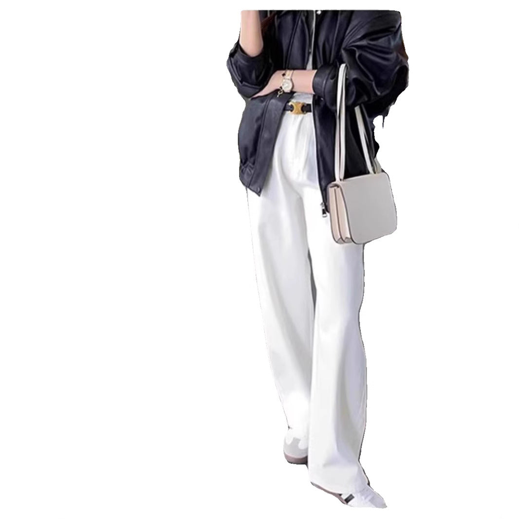 Crisp White Wide-Leg Jeans with Relaxed Feminine Appeal