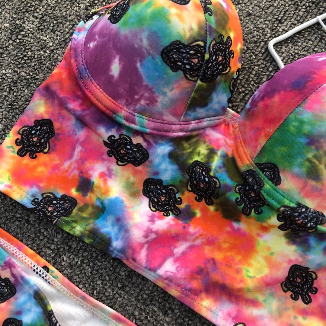 Manufacturer-Dyed Split Bikini for Sustainable Effortless Swim Style