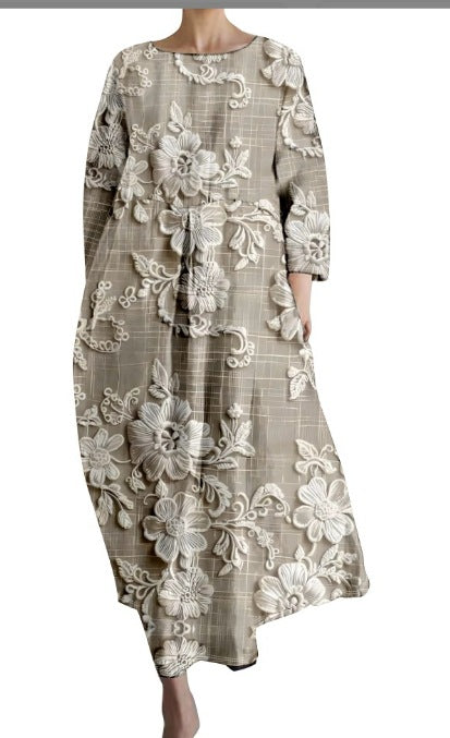 Vestido floral criativo de manga de três quartos com silhueta relaxada
