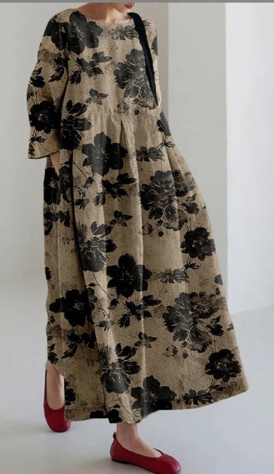 Vestido floral criativo de manga de três quartos com silhueta relaxada