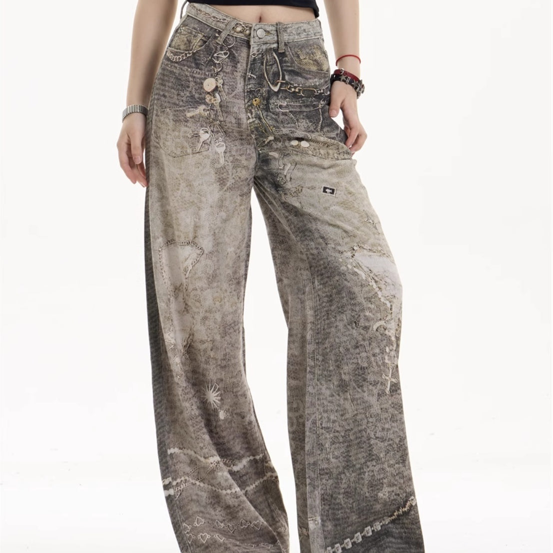Jeans retro aus yang dicuci dengan daya tarik santai yang melebar