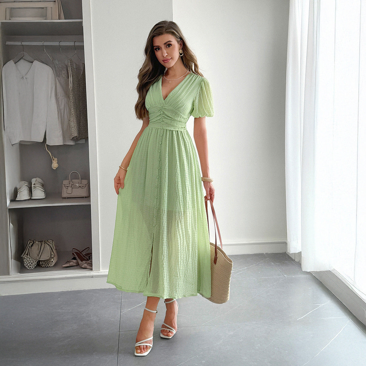 Vestido maxi de manga curta profundo em V com elegante talento de férias