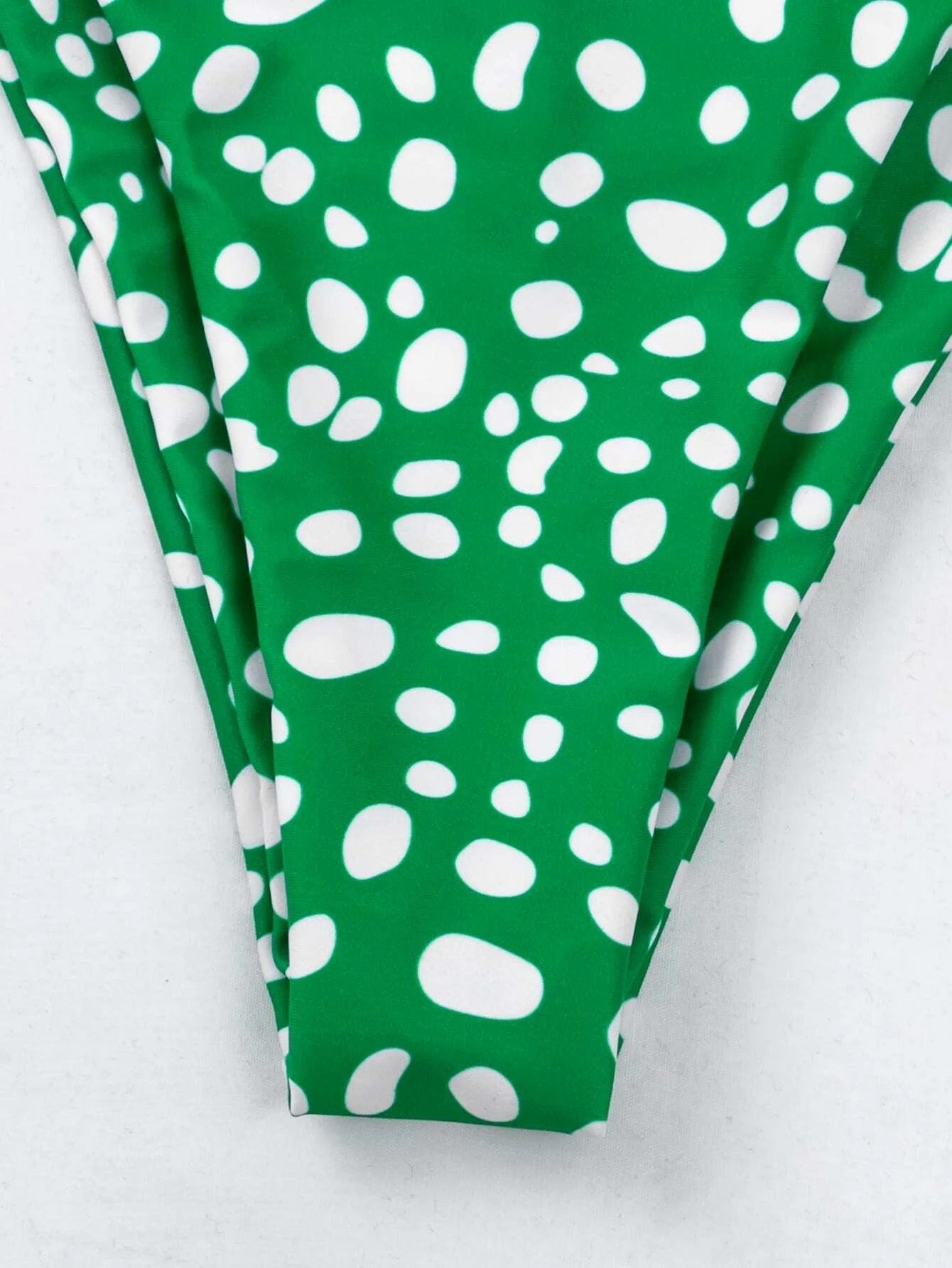 Chique dames gesplitste bikini -pak voor elegante zomer