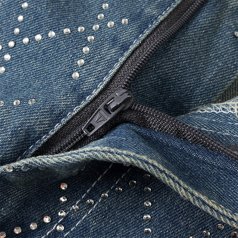 Jeans de moda de cintura alta con acentos estampados de diamantes