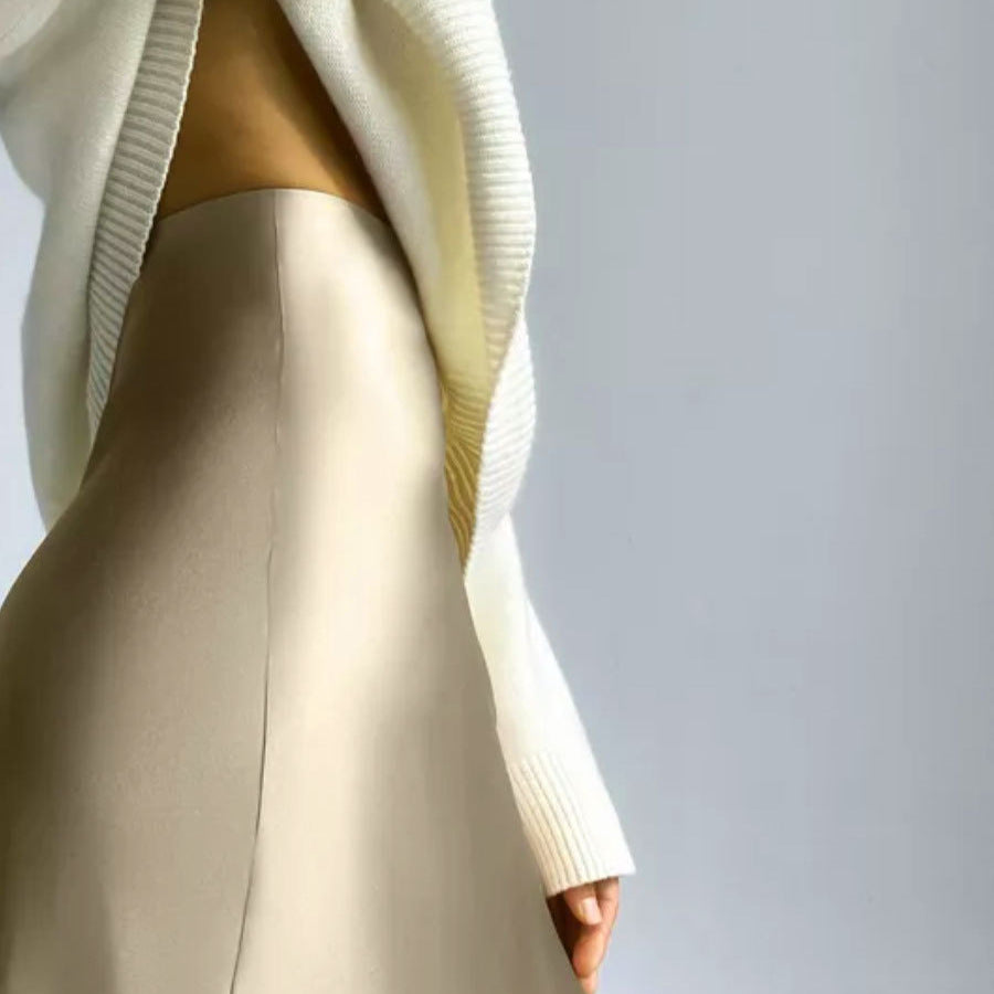 Sheath Fishtail A-Line Mid Rok dengan Aliran Elegan