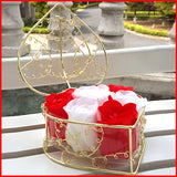 Encantadora caja de regalo con soporte de peltre de 6 rosas