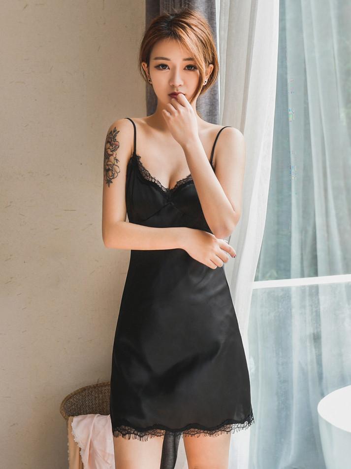 Crisscross Back Vintage Lace Nightie - Theone Apparel