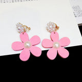Rosa Perlen-Gänseblümchen-Blumen-Ohrringe