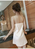 सरलीकृत रेशमी किमिस स्लिप ड्रेस