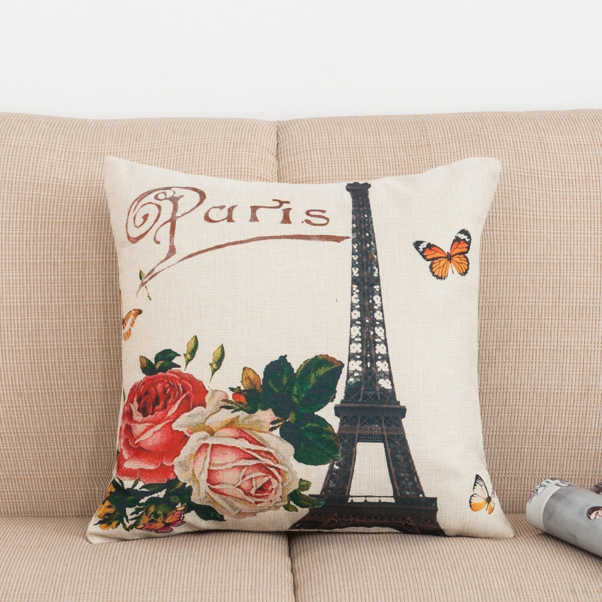 A Parigi con le coperture per cuscini stampate d'amore